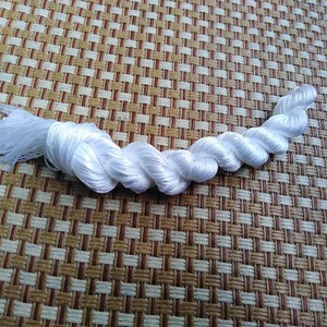 十字绣线丝线b5200 漂白色配线 亮丝线鞋垫刺绣手工6股绣花线包邮