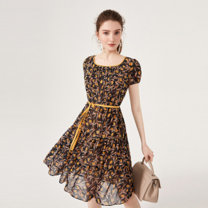 女装气质短袖圆领修身显瘦系带收腰碎花雪纺连衣裙女诗织旗舰店98