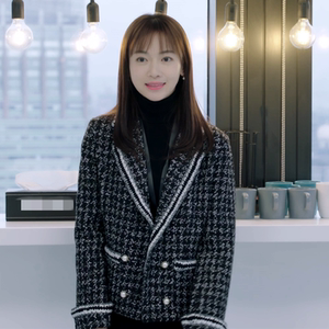 正青春吴谨言章小鱼同款衣服女春季新款短款修身粗花呢外套上衣潮