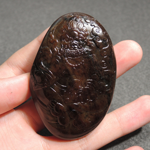 和田玉红玉籽料