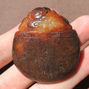 和田玉红沁籽料原石