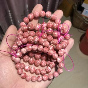 锰黝帘石手链女单圈粉色水晶手串求桃花情侣时尚饰品手饰粉嫩雪花