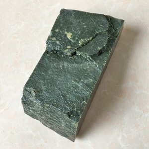 玉石原石吊坠籽料