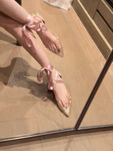 透明水晶粉色平底拖鞋夏季新款绑系带包头水钻单鞋铆钉百搭凉鞋女