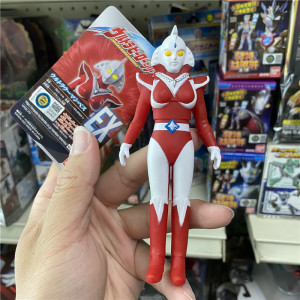 万代奥特曼软胶人偶500系usa奥特曼历险开始人物贝丝贝斯奥特曼女