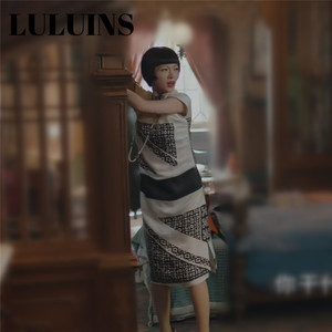 LULUINS正品吴谨言明星同款衣服复古气质印花旗袍连衣裙中长款女