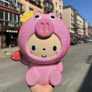 皇冠猪存钱罐儿童男孩小猪储钱罐大号网红女生储蓄罐手工粘钻diy