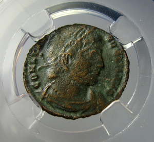 古罗马铜币r3314bxdx君士坦丁二世*军旗士兵*ae4(15mm,1g)