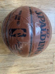 斯伯丁 真牛皮篮球74-569Y 原NBA比赛用球 绝版珍藏级 正品实拍图