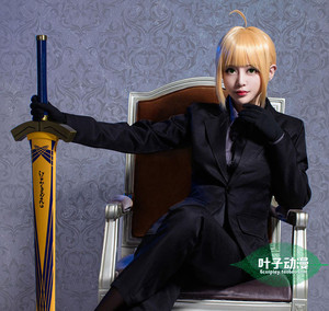 实叶子动漫拍黑saber cos服圣剑西装萌中王saber西装cosplay服