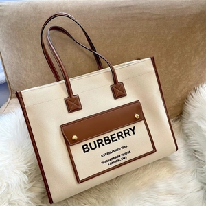 巴宝莉购物袋大号