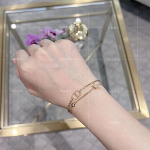 24新款代购迪奥星星镶钻手链Dior正品女士CD字母金色吊坠手环双层