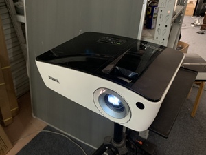 3700流明可侧投明基mx723高清家用投影仪支持3d高亮度白天直投