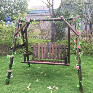 木质户外秋千