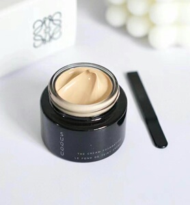 新版  suqqu 记忆塑形奶油粉底霜保湿101 新款黑金110