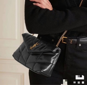 正品现货悬挂全球购正品圣罗兰ysl云朵包迷你黑金枕头包_阿里巴巴找货