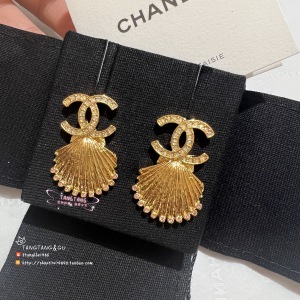 现货23c chanel香奈儿 经典双c 金色复古贝壳 双c水钻耳钉耳环063