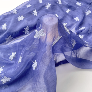 布艺岛 半透紫蓝色蜻蜓刺绣网纱提花肌理雪纺面料 汉服连衣裙布料
