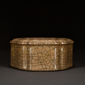 南宋哥窑金丝铁线鳝血纹六方套盒 海外回流古玩古瓷器收藏220316