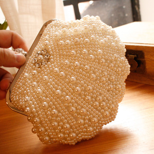 依依家的配旗袍的贝壳一号泰国潮牌手工订珠珍珠水钻新娘晚宴包