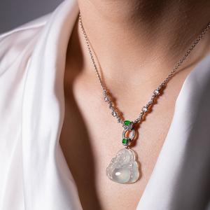 【白冰佛】天然翡翠玻璃种白冰佛公吊坠18k金镶嵌女士