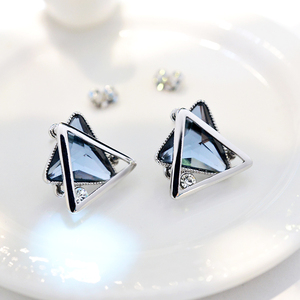 2021年新款潮三角形耳环女气质简约个性小众s925银针耳钉通勤耳饰