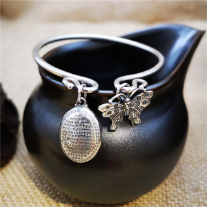 2018禧古银坊s990足银磨砂蝴蝶语佛心经双吊坠银手镯佛系足银手镯