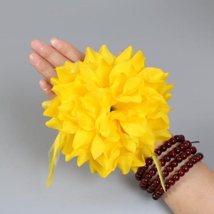 跳舞用的手腕花