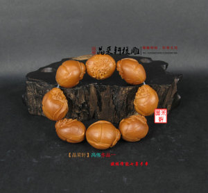 苏州名家精品橄榄核雕 冯伟核雕 铁核降龙七尊 盘起来很舒服哦