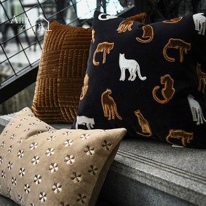现代轻奢抽象黑金系列抽象写意提花简约沙发客厅定制抱枕床头靠垫