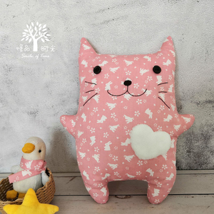手工拼布布艺猫咪布偶diy材料包 猫猫玩偶午睡枕 娃娃 小猫玩具
