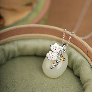 熙素原创纯银女项链天然和田玉白玉立体梅花腊梅吊坠挂坠锁骨链