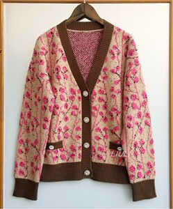 正确版甜美可爱早春樱花长袖v领单排扣花朵羊绒宽松针织开衫毛衣