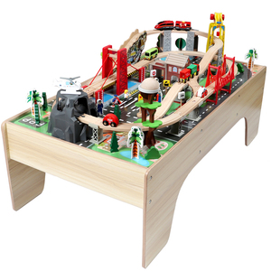 木质大型轨道车电动小火车套装轨道木制儿童益智玩具带桌子游戏桌