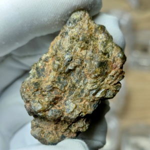 nwa7831 灶神星陨石奥长古铜无球粒石陨石标本紫苏辉晶体宇宙收藏