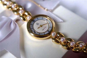 日本M家同款akoya海水珍珠天然母贝手表 进口机芯 高奢气质名媛风
