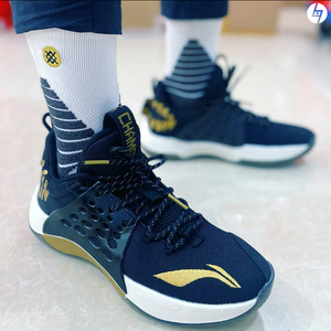 lining李宁音速7 黑金 代球员赞助版男子低帮比赛篮球鞋abap033-u