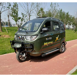 耀隆微轿博越指挥官小飞龙国四电喷燃油三轮车全封闭可上牌全新车