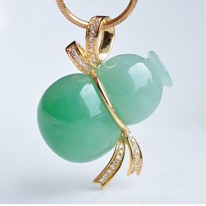 翡翠葫芦镶嵌吊坠设计