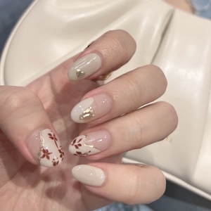 穿戴甲片沙龙甲