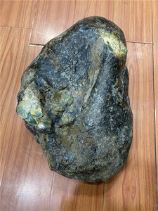 河磨玉原石摆件