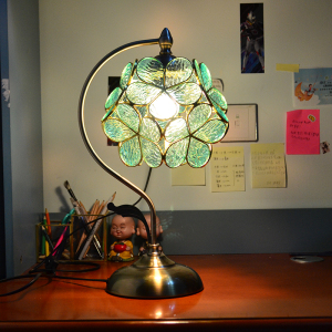 美式复古书房书桌工作阅读台灯老上海民国风卧室床头花瓣护眼台灯