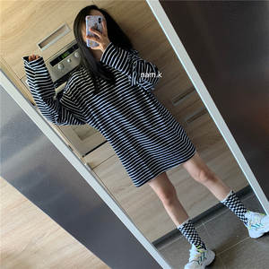 下衣失踪t恤女百搭