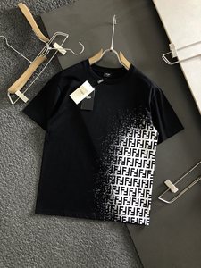 fendi芬迪 新款双f字母渐变印花圆领纯棉短袖休闲透气t恤上衣男装