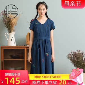 新款绣花连衣裙女中长款桃心领短袖修身纯棉裙子非鱼服饰旗舰店598