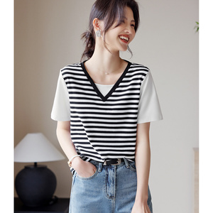 黑白条纹拼接假两件短袖T恤女2024夏季新款设计感V领显瘦纯棉上衣