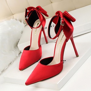 婚鞋女2020新款红色高跟鞋细跟性感情趣新娘单鞋时尚礼服鞋婚纱鞋
