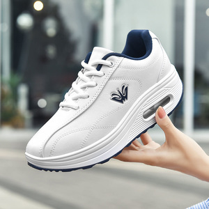 菲达荙新款女鞋子皮面防水运动鞋休闲厚底摇摇鞋妈妈鞋旅游鞋加绒