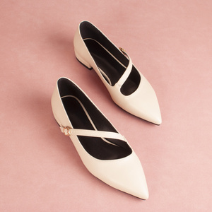 一字带矮跟鞋尖头