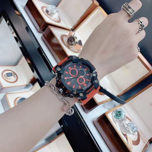 个性女士大盘手表